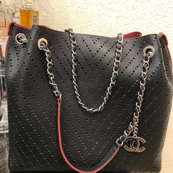 CHANEL Perforated Grained Calfskin Shopping Tote - Picture 2 of 8